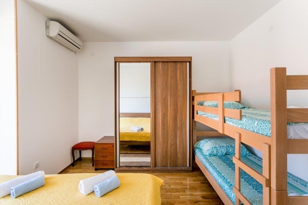Apartments Lille Herceg Novi Bagian luar foto
