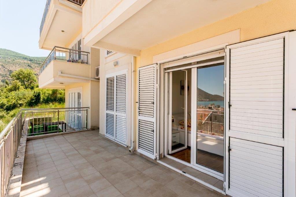 Apartments Lille Herceg Novi Bagian luar foto