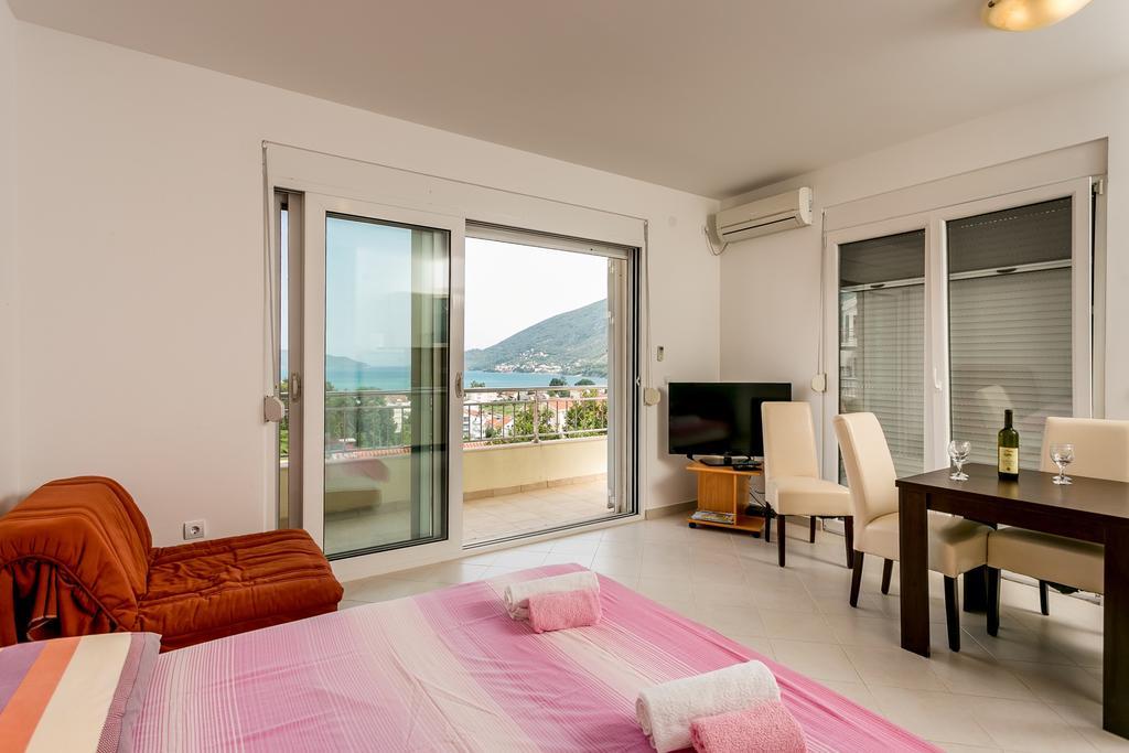 Apartments Lille Herceg Novi Bagian luar foto