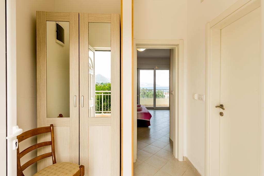 Apartments Lille Herceg Novi Bagian luar foto